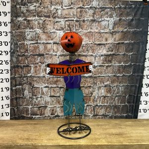pumpkin scarecrow