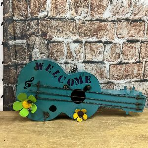welcome guitar birdhouse